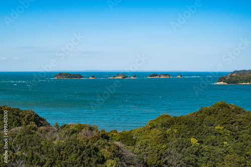 伊勢湾の海と島々