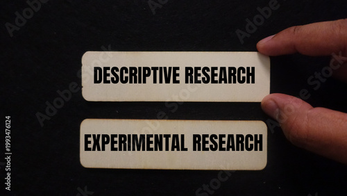 Two research method cards showing descriptive and experimental research