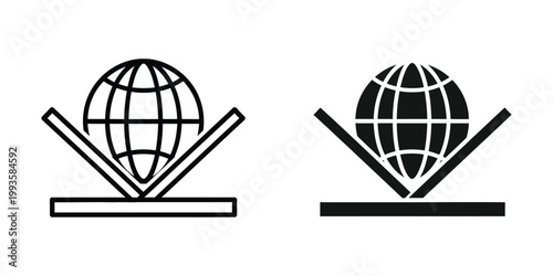 Cuadro en lienzo Contrast of traditional and modern globe symbols with balance scales