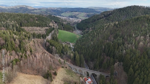 die Viadukte der Wechselbahn eingebettet in die Landschaft der Wechselregion, Aspang, Niederösterreich