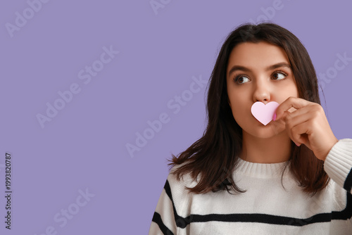 Beautiful young girl with p...