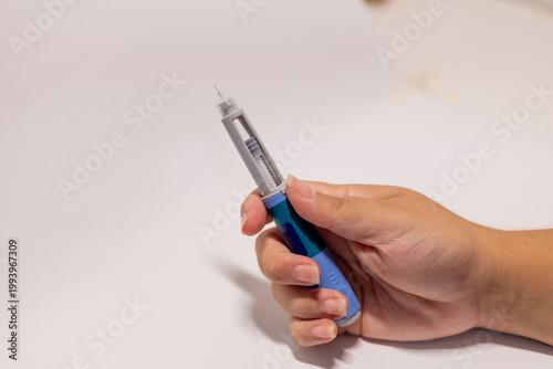 Semaglutide injection pen for diabetes and weight loss treatment
