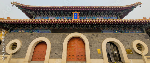 Canvas Print Wanshou temple gate