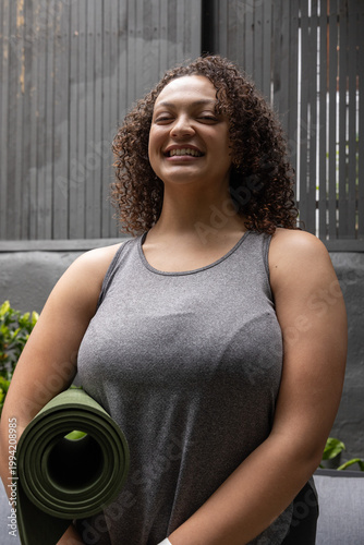 Small conducting loop on large rectangular loop, showing induced current and sliding away in vacuum