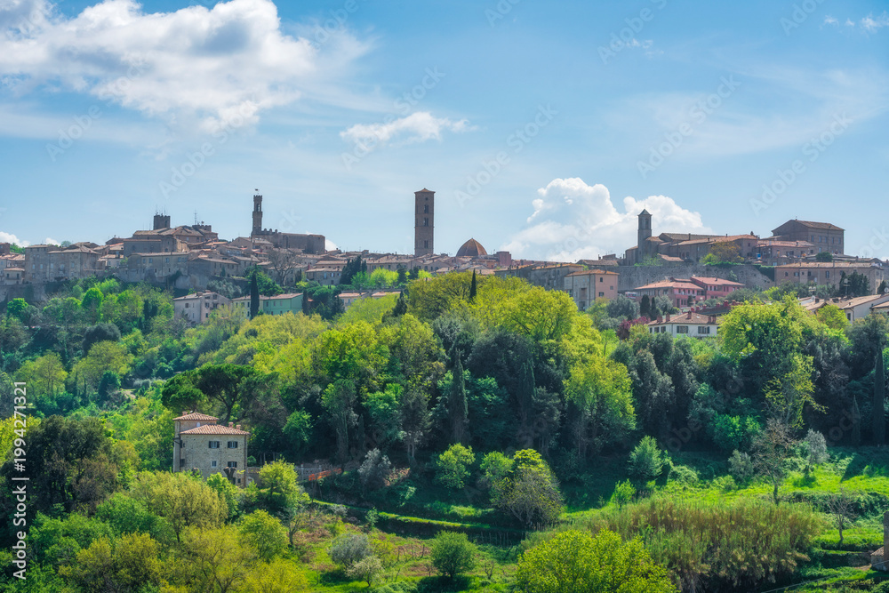 Obraz premium Volterra Hill Town Skyline in Spring, Tuscany, Italy