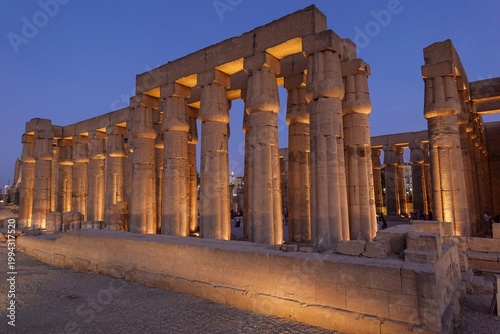 Säulenhalle Pronaos, altägyptischer Luxor-Tempel, Luxor, Ägypten