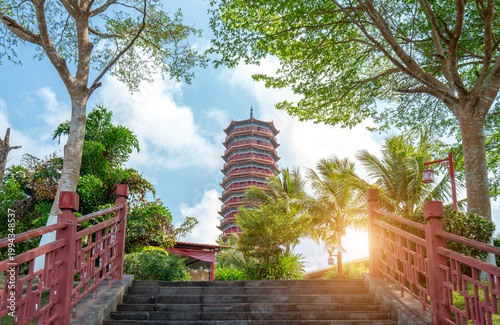Foto Jinshan Temple was founded in the Ming Dynasty and is located in Chengmai, Hainan Province, China