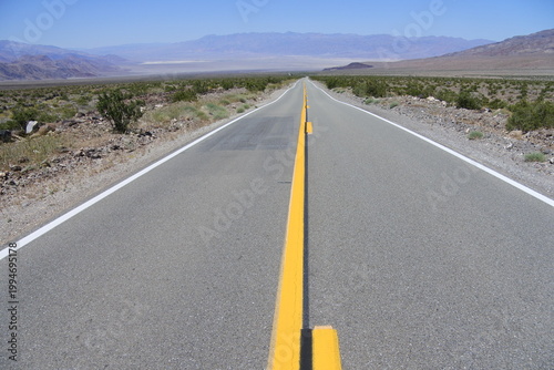 Blick von der Straße zum Towne Pass in das Death Valley