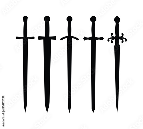 中世の剣のシルエット、5種類の異なる形状のロングソードと騎士の武器セット、歴史的なファンタジーの剣のデザイン、ゲームやロゴ制作に最適なベクターイラストレーション