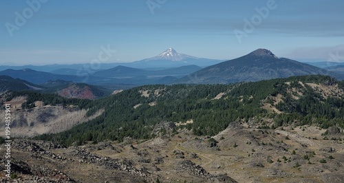 Obraz na plátně Expansive View of Mount Hood Rising Above the Blue Horizon of the Oregon Cascade