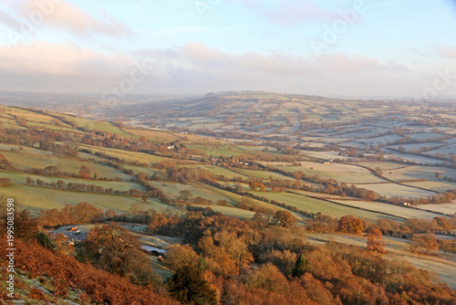Fényképezés Ridge above Pandy in Wales
