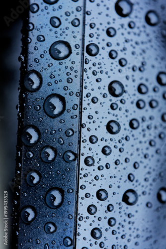 撥水加工された樹脂パーツ