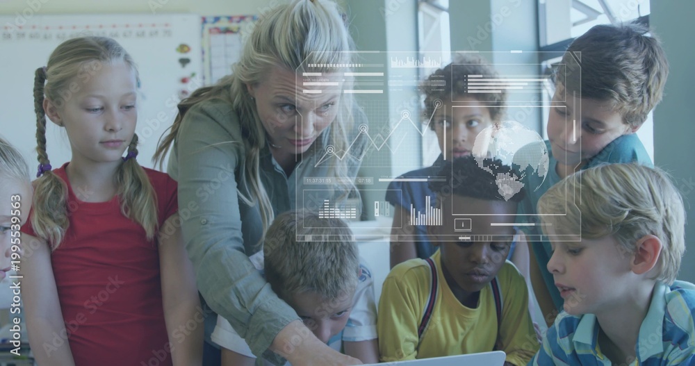 Ταπετσαρία Leaning teacher in green blouse guiding seven children around laptop in classroo
