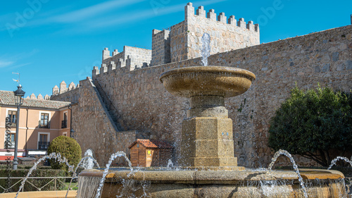 Foto Fuente de Avila dentro del recinto amurallado medieval de la ciudad de Avila, Es