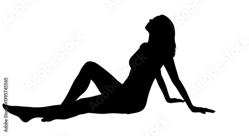 Foto Black silhouette of a woman reclining on her side, isolated on transparent backg