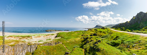 Schilderij op canvas Storsand beach in the north of Norway on the coast of the Barents Sea in the Sør