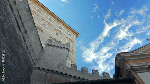 Tableau sur toile Historic stone fortifications and Renaissance building of Vatican City with dram