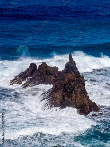 Rough seas off the coast of Cruce de Almáciga.