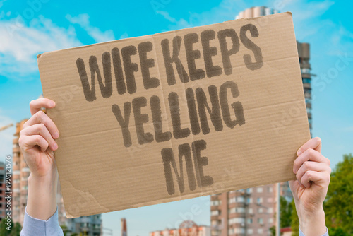 Fotografia "Wife Keeps Yelling Me" Documented couples research confirms chronic yelling is linked to documented unresolved relationship stress