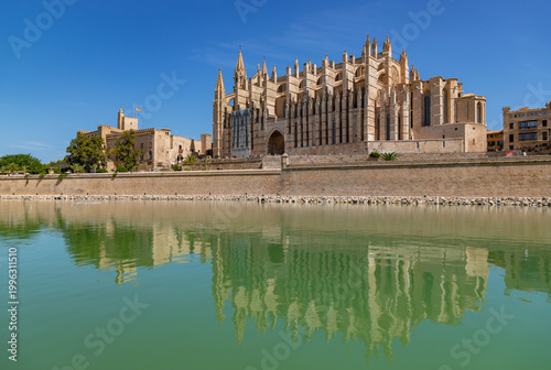 Palma Cathedral and Royal Palace of La Almudaina
