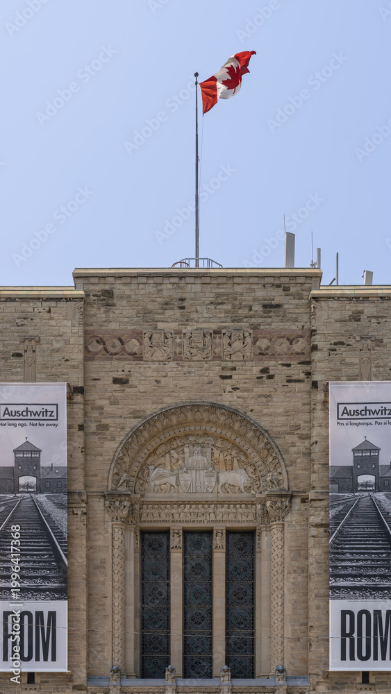 Fototapeta premium Royal Ontario Museum Eastern Facade - Toronto, Ontario, Canada
