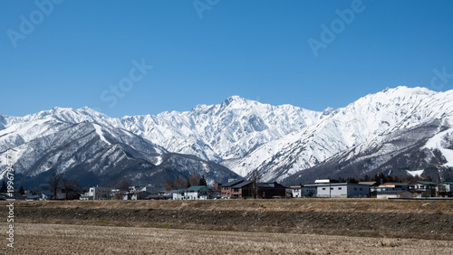 北アルプスの山並み　稜線　長野県