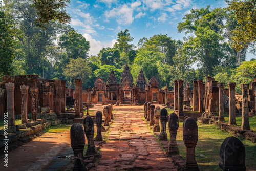 Foto Banteay Srei Temple Pink Sandstone Carvings, Angkor, Cambodia