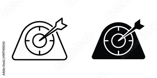 Archery targets displayed with triangular backgrounds and different fill styles