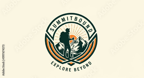 Foto Mountain sunset hiking boot logo design concept