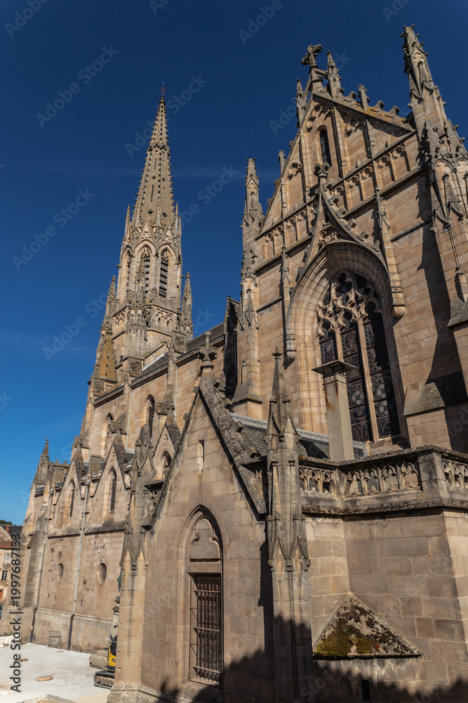 Fototapeta premium Saint Affrique (Aveyron, Occitanie, France) - Vue de l'église Notre Dame de Miséricorde