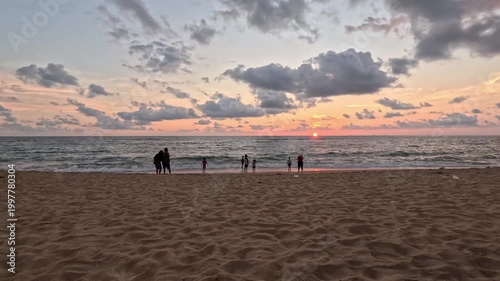 Golden Sun Moving Across the Horizon in Colombo – Time-Lapse of Tropical Sunset Over Sri Lankan Coast