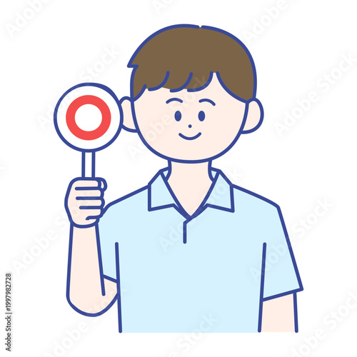 マルマークを持つ 男性介護士