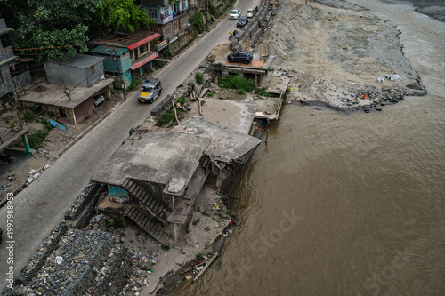 Bild auf Leinwand The Teesta River, flowing through North Bengal near the Siliguri Corridor (Chicken's Neck), is a vital yet contentious transboundary river that has become a key geopolitical flashpoint