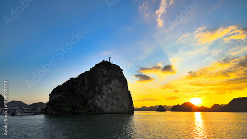 Fotografie ベトナム、世界遺産ハロン湾の夕日