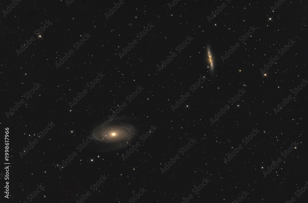 Naklejka premium La galaxie spirale et galaxie du cigare, Objet stellaire Messier 81 et Messier 82