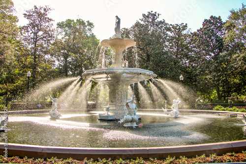 Tableau sur toile Fountain in Forsyth Park, Savannah, Georgia