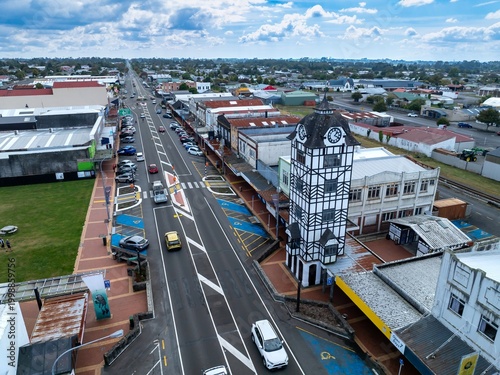 Obraz na płótnie Aerial view of Stratfords main street, showcasing the iconic clock tower and the town's layout
