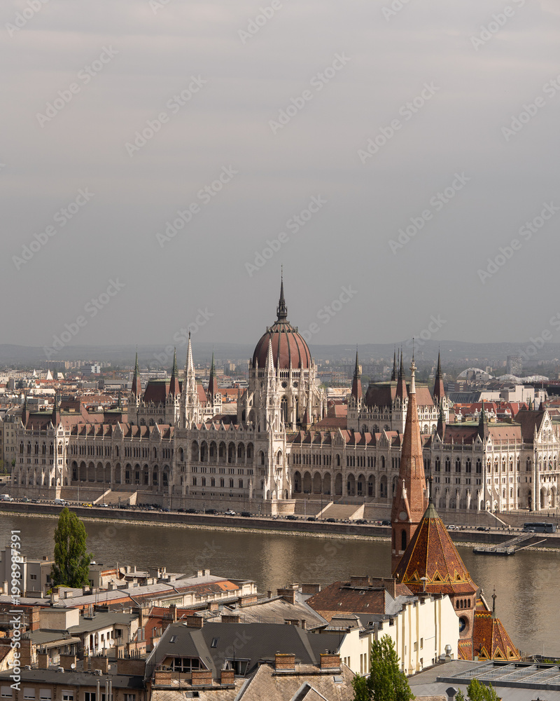 Fototapeta premium hungarian parliament budapest