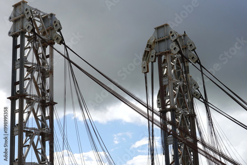 Pose du tablier du pont Anne de Bretagne à Nantes