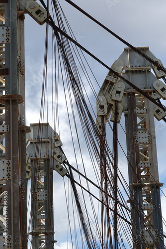Pose du tablier du pont Anne de Bretagne à Nantes