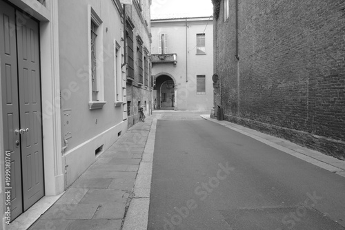 street, urban, empty, perspective, city, architecture, road, alley, minimal, solitude