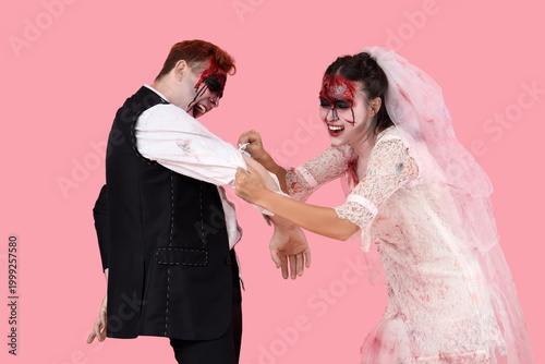 Zombie wedding couple on pi...