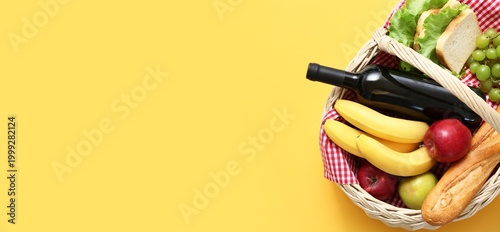Wicker basket with tasty fo...
