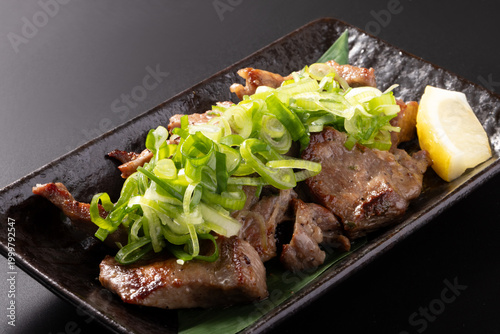 ひとくち　牛たん　ネギ塩焼き