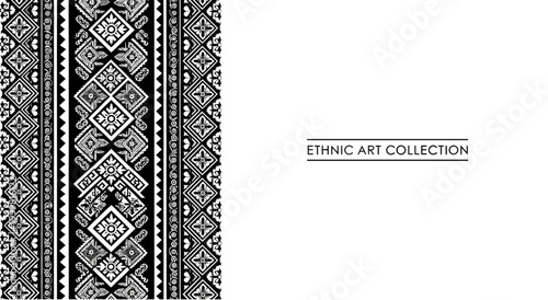 Tableau sur toile Black and White Traditional Ethnic Embroidery Pattern Border Design
