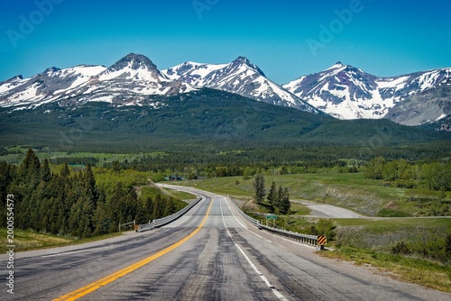 road into Glacier National Park