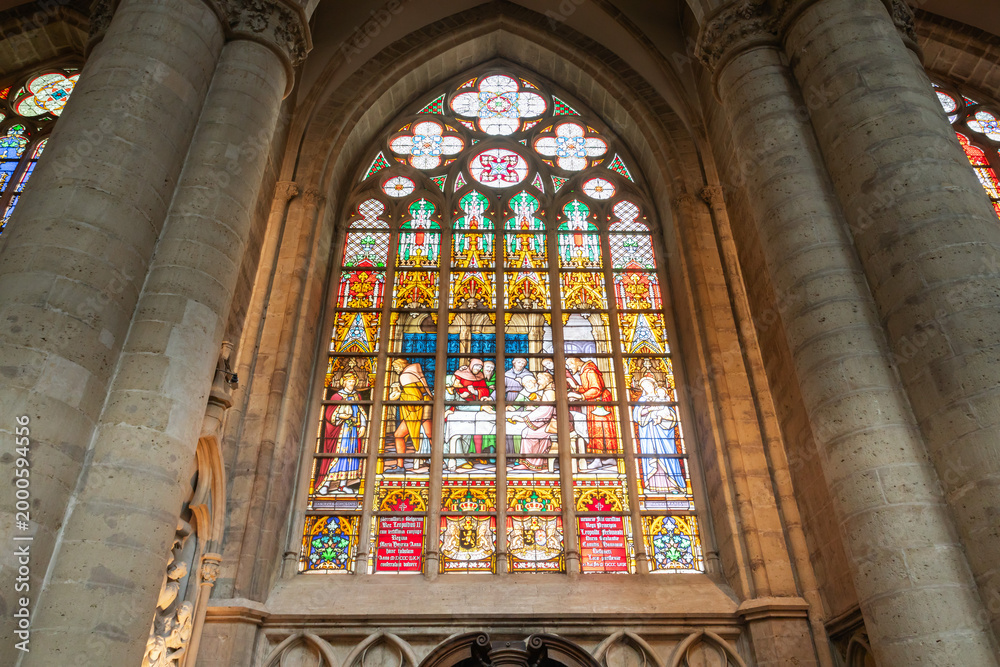 Fototapeta premium Cathedral of St. Michael and St. Gudula interior in Brussels, Belgium