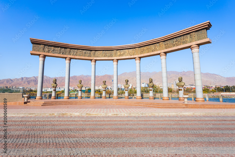 Fototapeta premium Khujand Historical Leaders Monument in Tajikistan