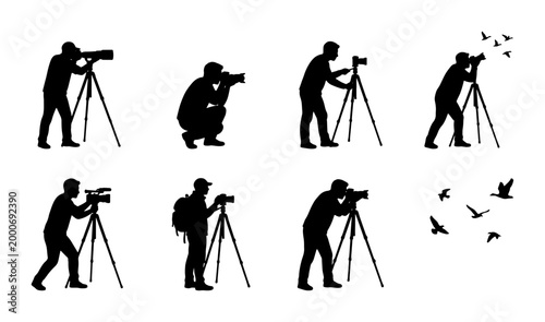 Canvastavla Professional photographer silhouettes set, cameraman with tripod and telephoto l