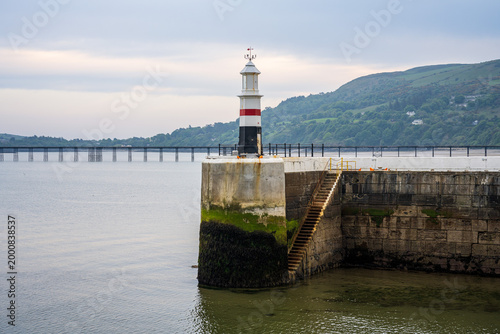 Cuadro en lienzo The South Pier and lighthouse in Ramsey, Isle of Man